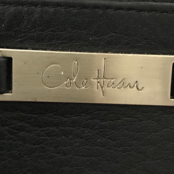 Cole Haan Wristlet Change Purse Key Card Holder - Picture 5 of 11